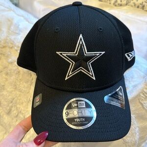 NWT Dallas Cowboys hat New Era 9Forty youth stretch snap cap in black!